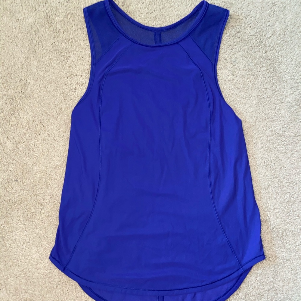 Lululemon tank size 6